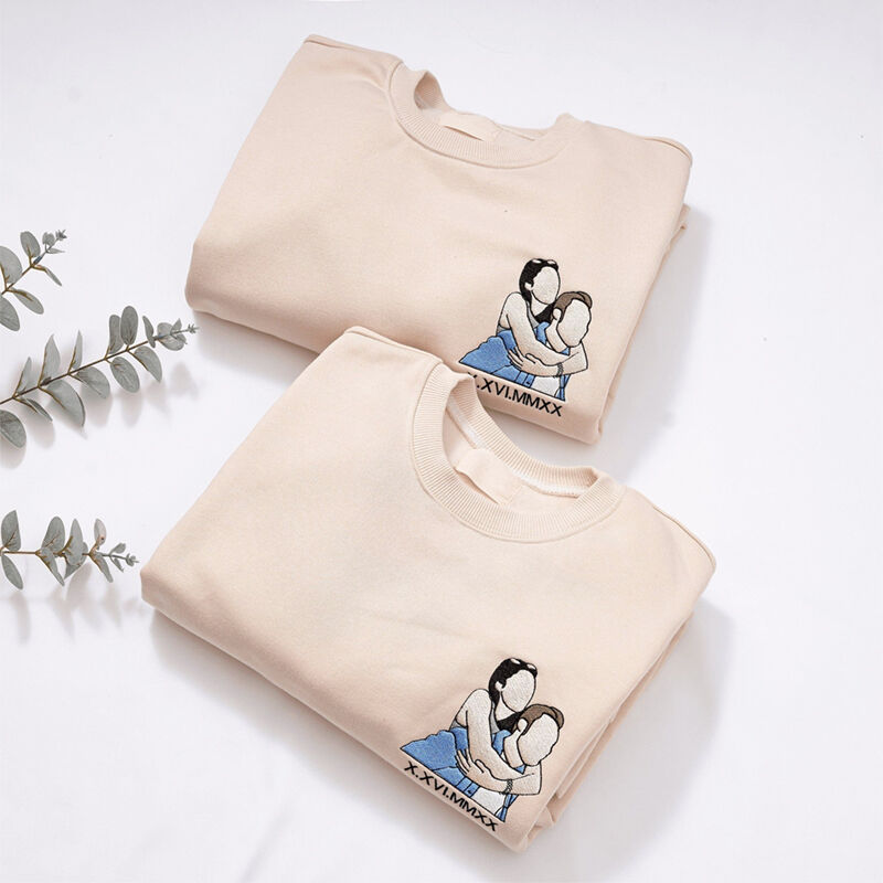Personalisiertes Sweatshirt Individuell besticktes Paar Farbfoto und römische Zahl Datum Großes Geschenk für Liebhaber