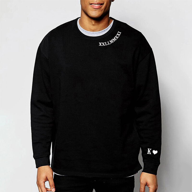 Personalisiertes Sweatshirt mit gestickten römischen Zahlen, Datum und Initialen Einzigartiges Geschenk zum Jahrestag