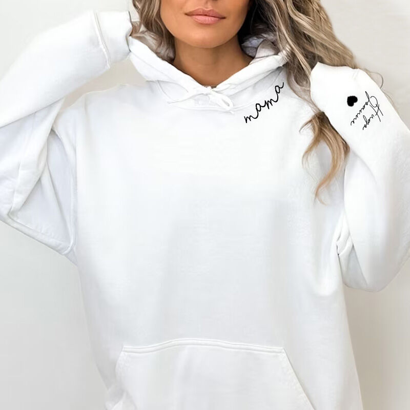 Personalisierter Hoodie mit individuellem Namen am Ärmel für Muttertag