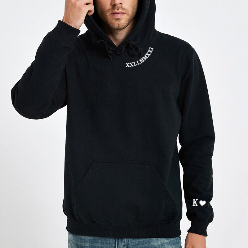 Personalisierter Hoodie mit gestickter römischer Zahl, Datum und Initialen Einzigartiges Geschenk zum Jahrestag