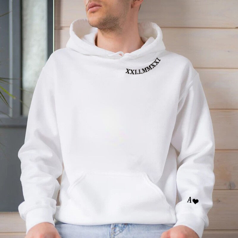 Personalisierter Hoodie mit gestickter römischer Zahl, Datum und Initialen Einzigartiges Geschenk zum Jahrestag