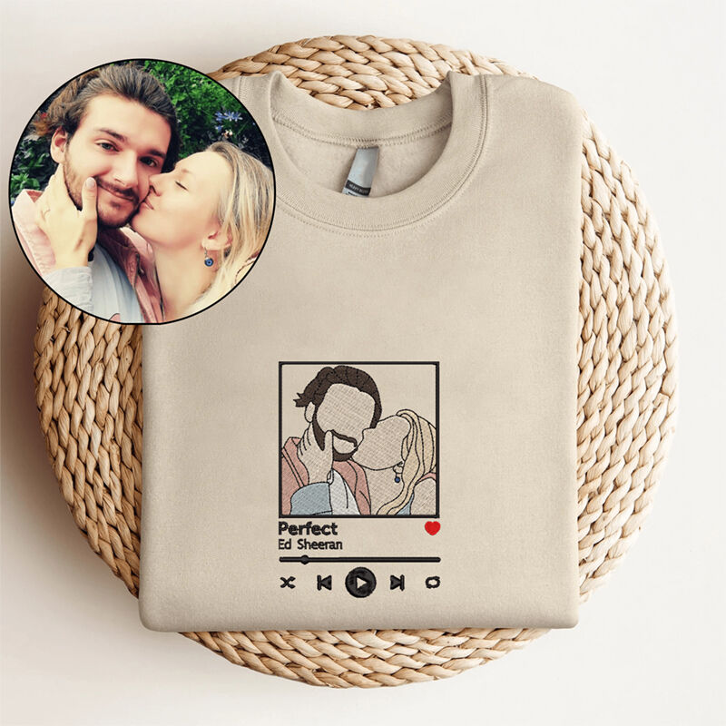 Personalisiertes Sweatshirt Individuell besticktes Paar Farbfoto Musikspieler Design Tolles Geschenk für Liebhaber